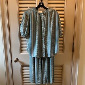 Natalie Martin Blue Striped Button-Down Top/Pull On Skirt